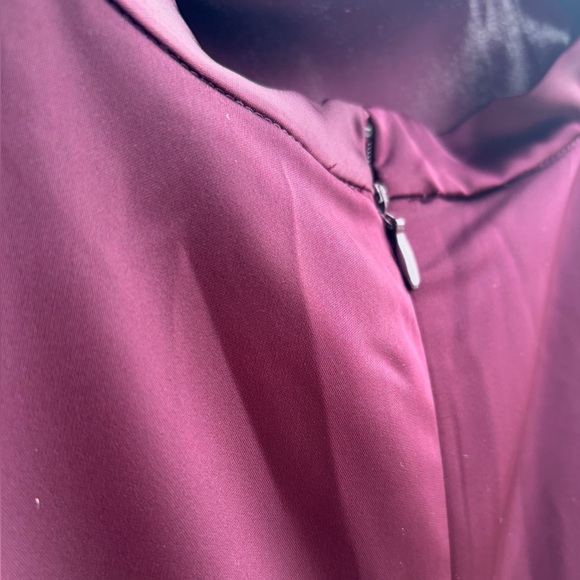 🆕 ✨CeCe Rich Cabernet Satin Ruched Midi Dress Size 6 Mock Elegant Cocktail Party - Picture 8 of 15